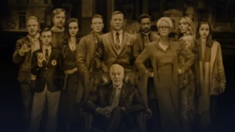 Достать ножи