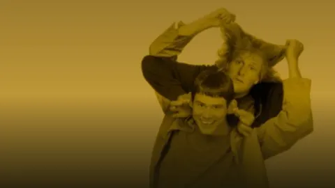 Тупой и ещё тупее